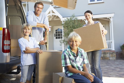 Packing and transport support for a Deptford move